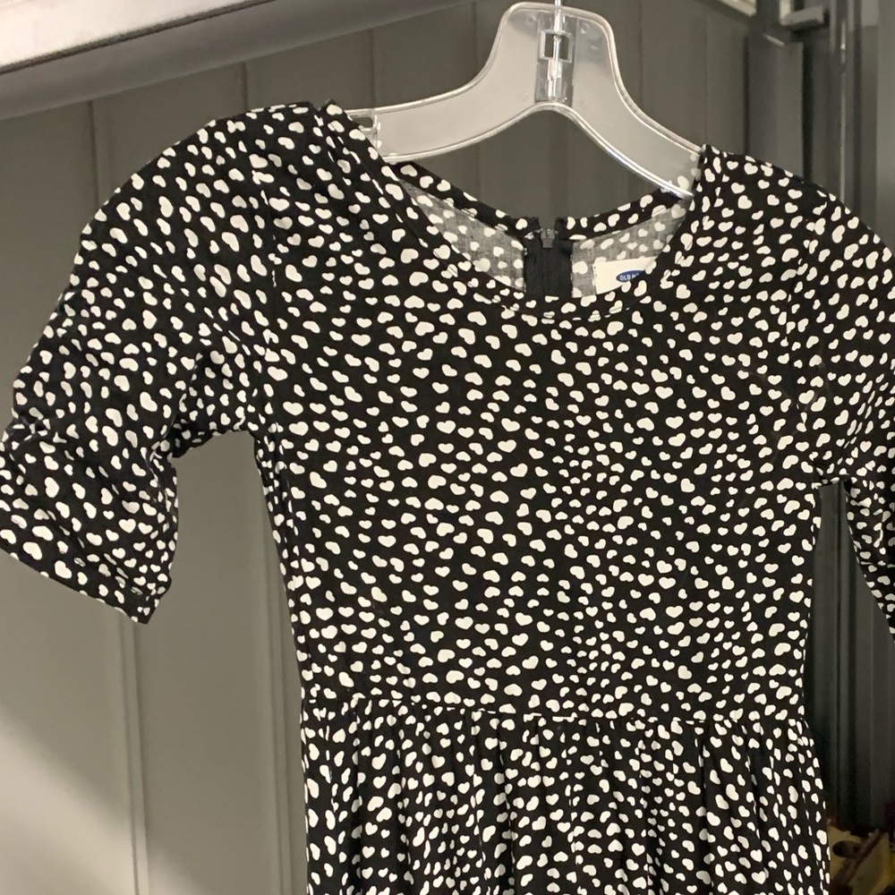 Girl’s size 6/7 old navy dress